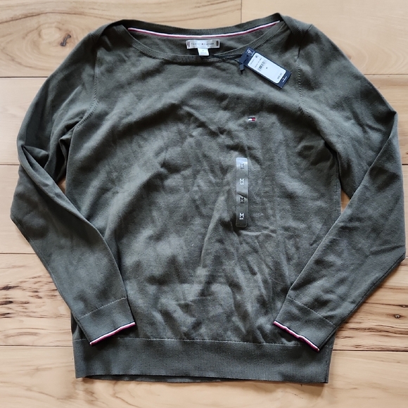 Tommy Hilfiger Sweater - Picture 1 of 3